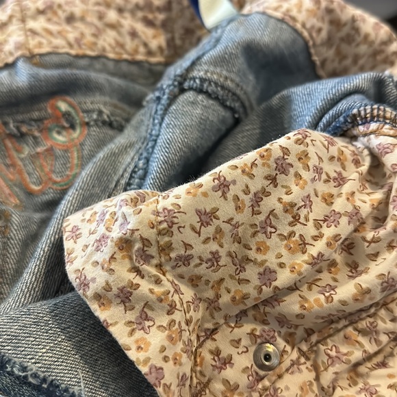 EXTYN Beaded Jeans from Italy - Picture 7 of 7